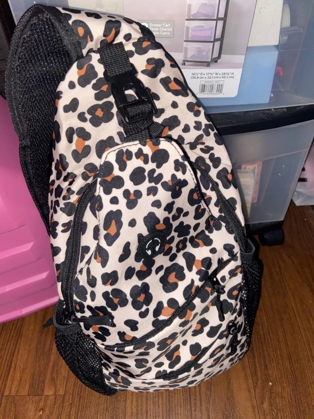 Small leopard crossbody bag